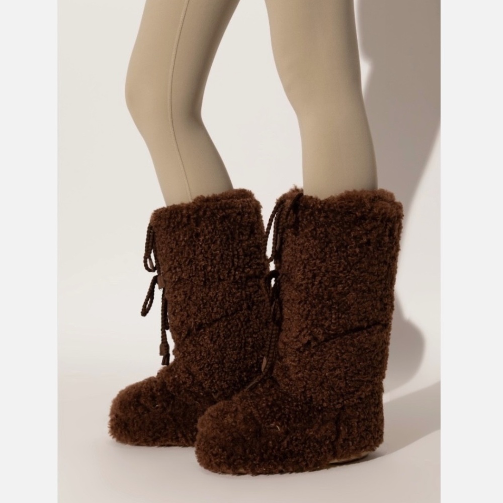 ★100% Authentic! NEW with box Moon Boot Icon Curly Extra Boots Brown US 7/8.5